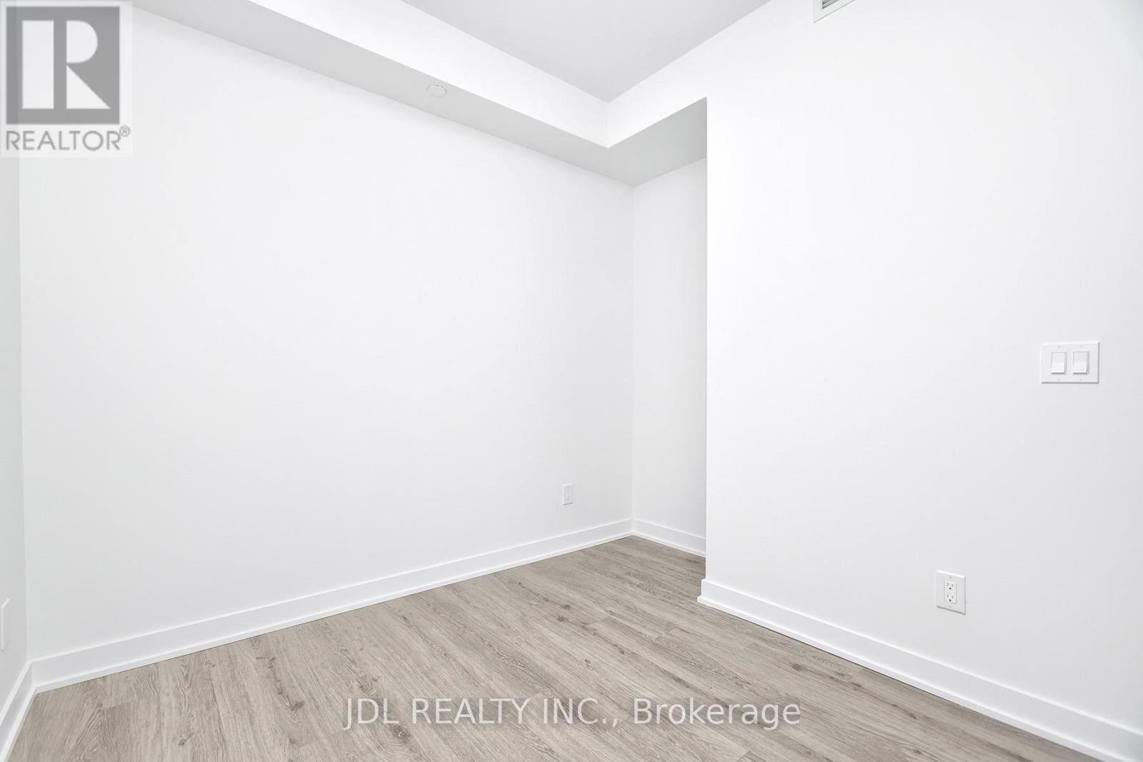 Photo 7 of 3615 1926 Lakeshore Boulevard W, Toronto ON