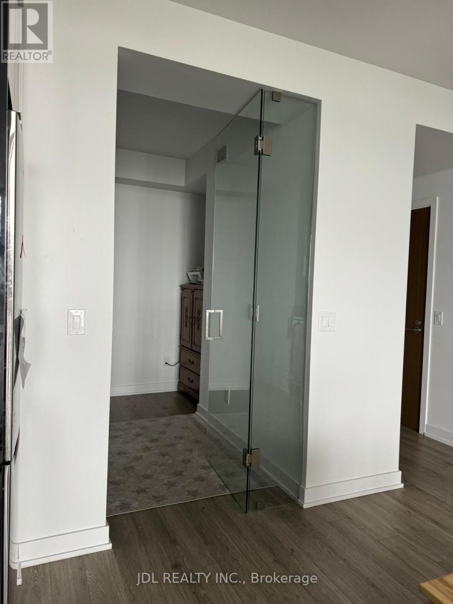 Photo 8 of 3615 1926 Lakeshore Boulevard W, Toronto ON