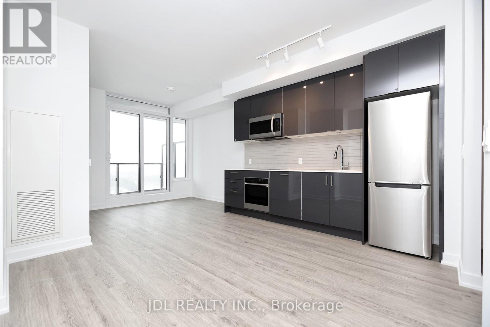 Photo 4 of 3615 1926 Lakeshore Boulevard W, Toronto ON
