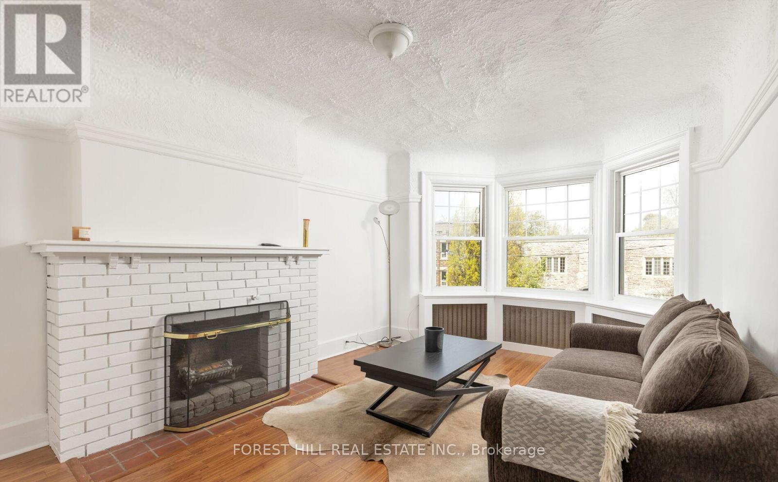 Photo 7 of 2nd Floor 303 Lonsdale Road, Toronto ON