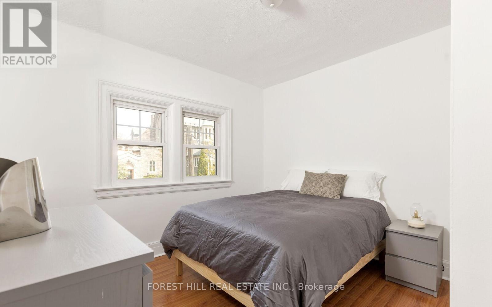 Photo 8 of 2nd Floor 303 Lonsdale Road, Toronto ON