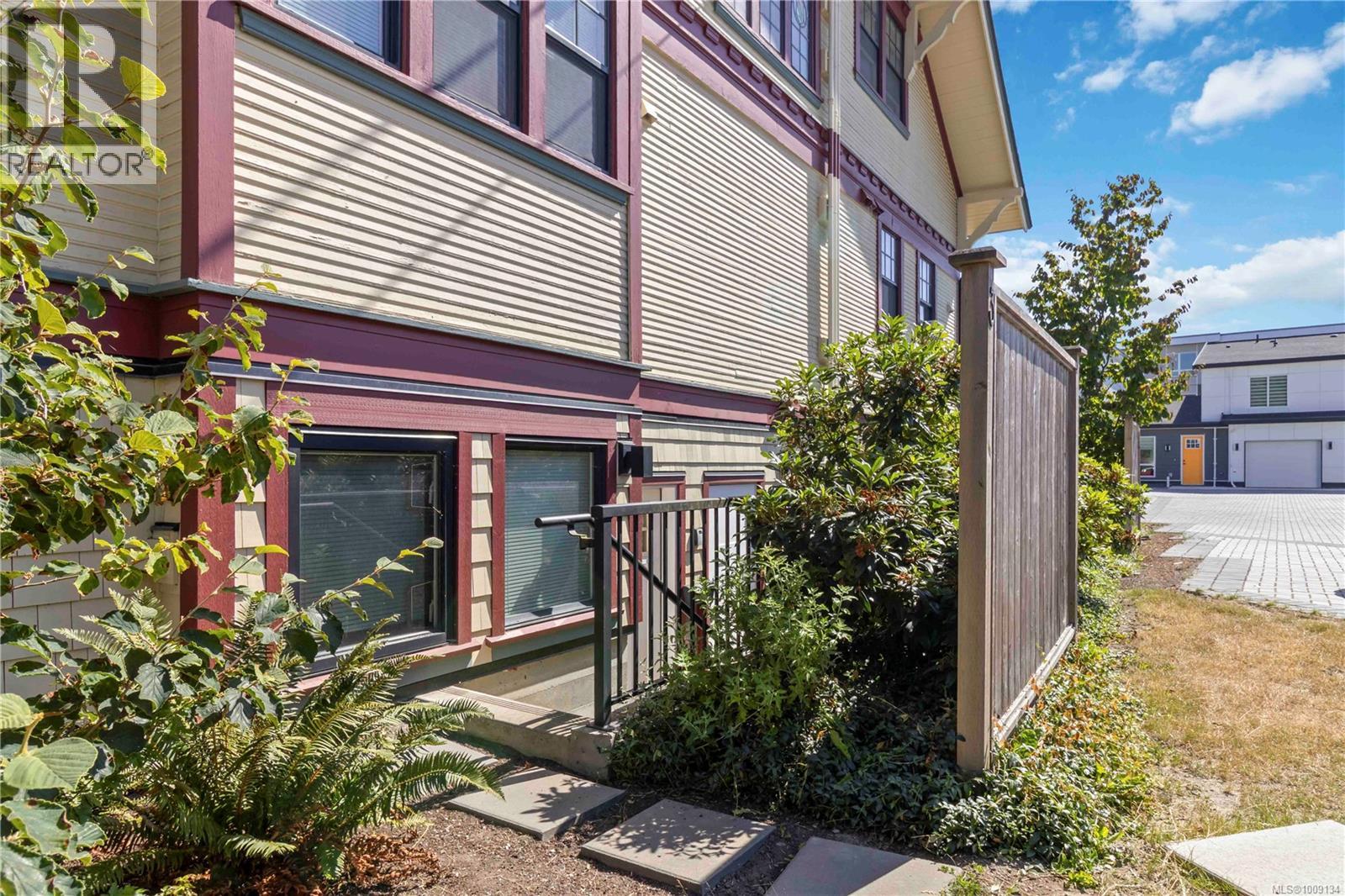  1181 Stelly's Cross Road, Central Saanich
