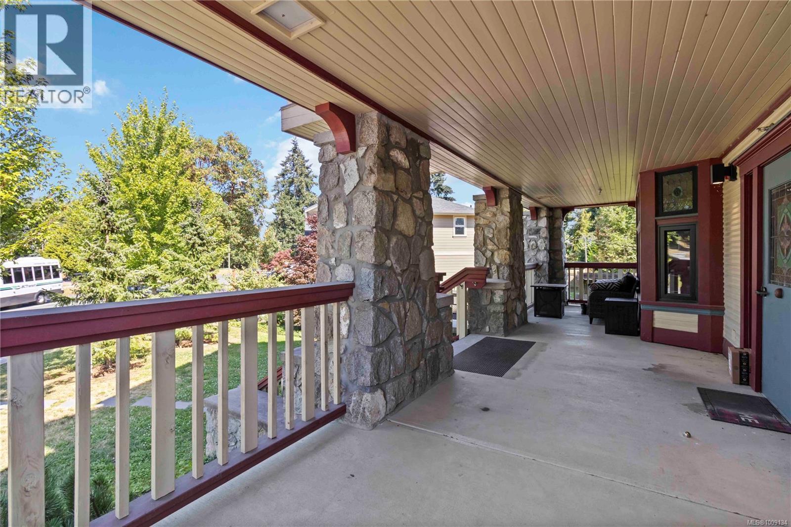  1181 Stelly's Cross Road, Central Saanich
