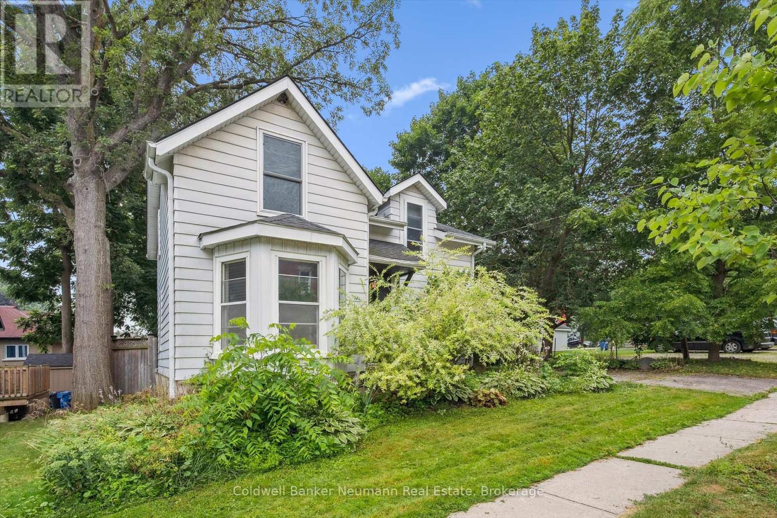 Photo 2 of 49 Dublin Street S, Guelph ON