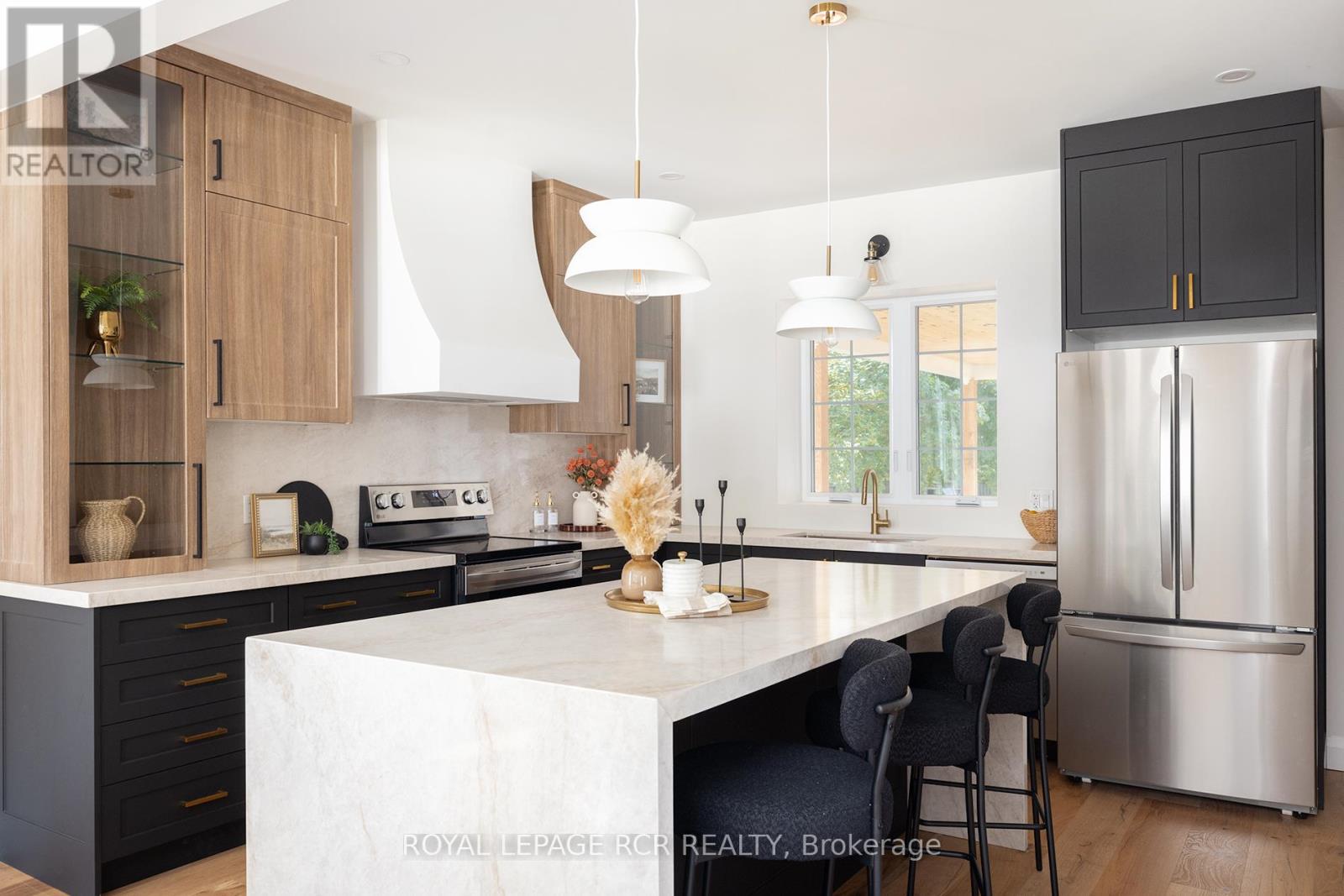 Photo 18 of 349 Smith Street, Wellington North ON
