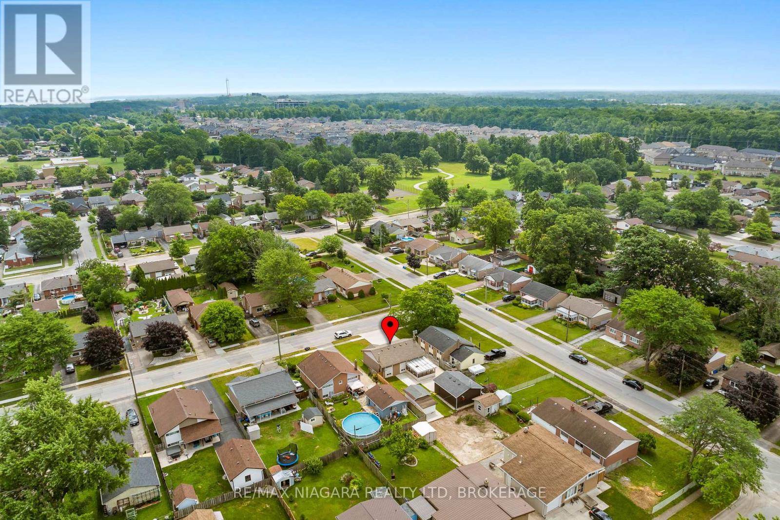 Photo 45 of 7463 Marieclaude Avenue, Niagara Falls ON