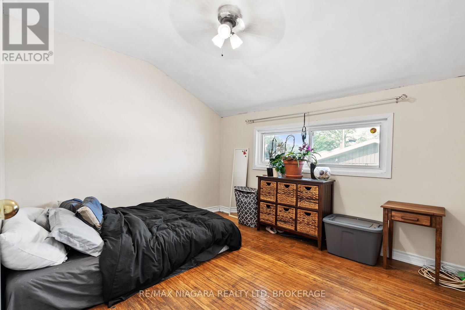 Photo 35 of 7463 Marieclaude Avenue, Niagara Falls ON