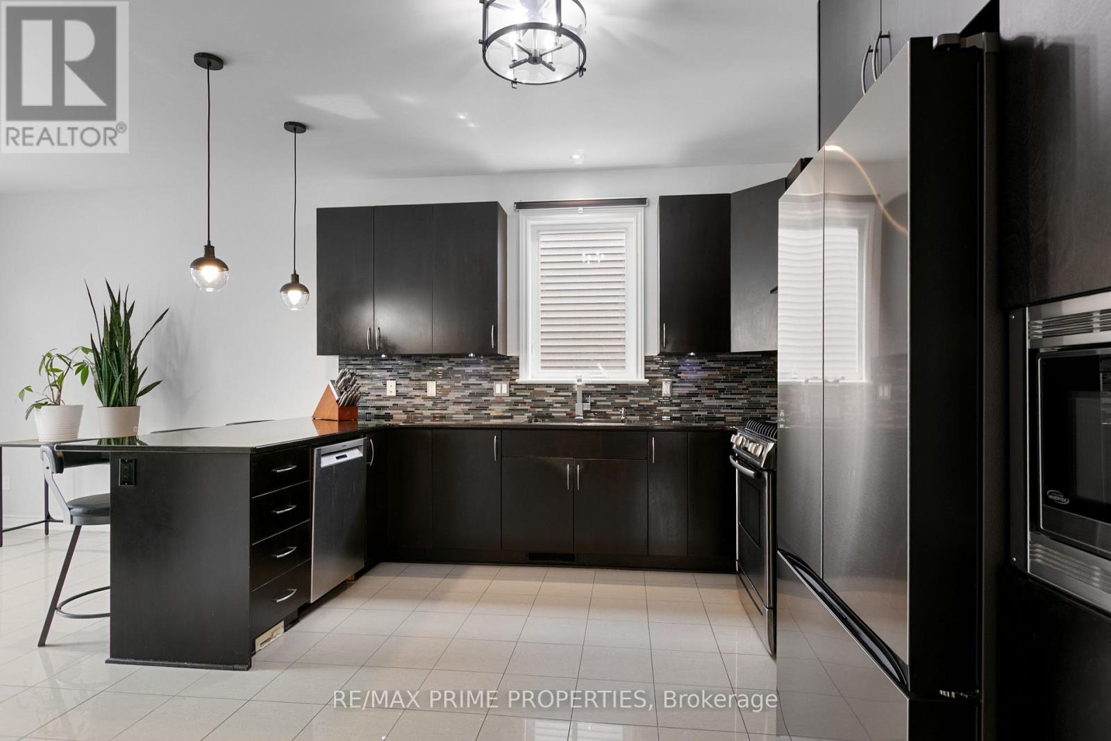 Photo 17 of 526 Golden Sedge Way, Ottawa ON