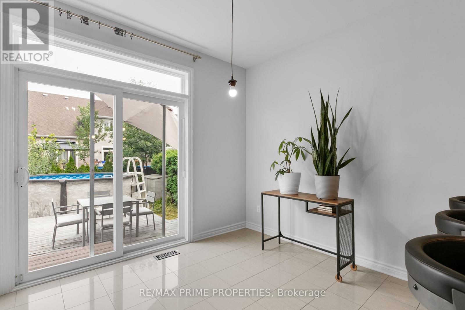 Photo 22 of 526 Golden Sedge Way, Ottawa ON