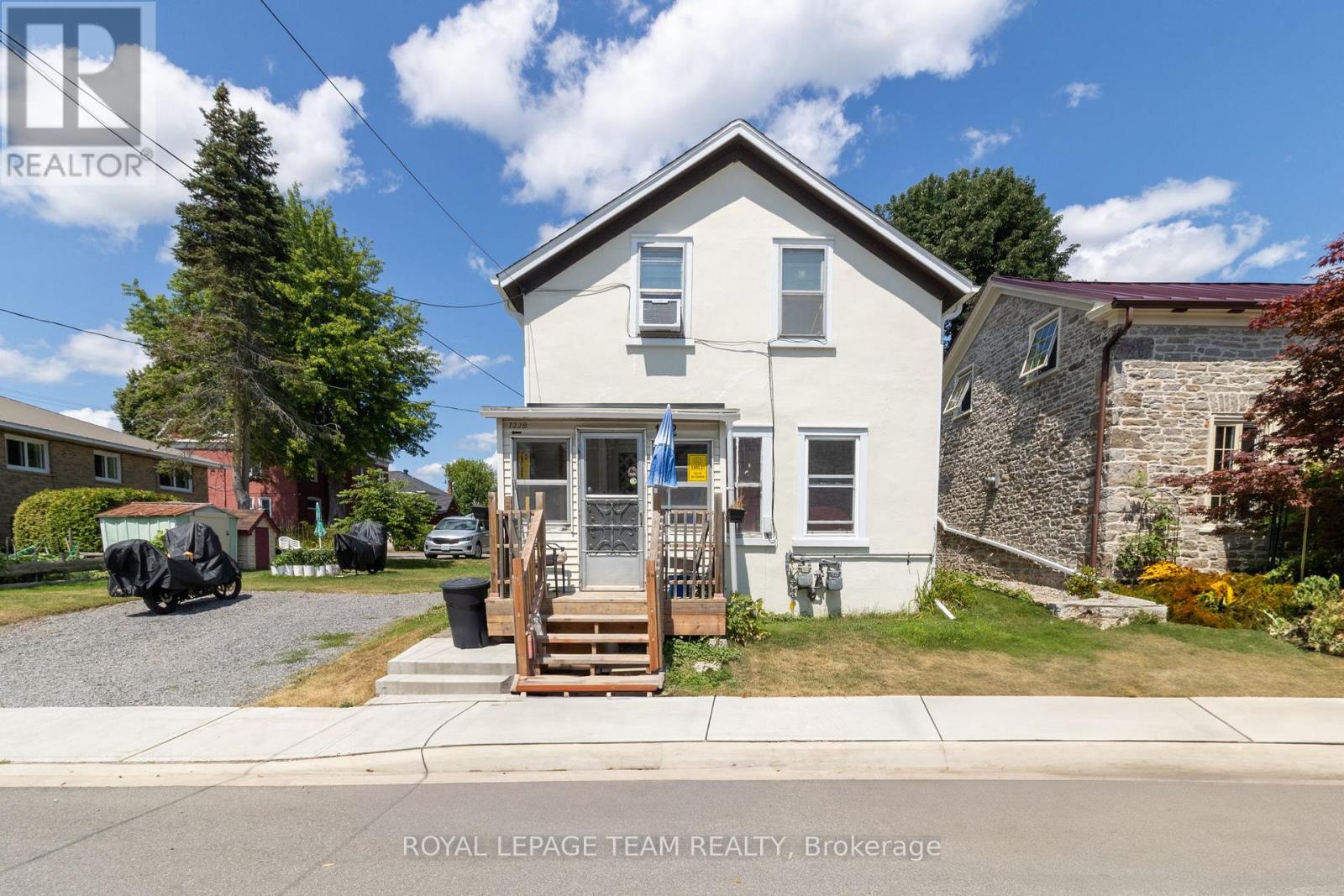 Photo 25 of 122 Dibble Street E, Prescott ON