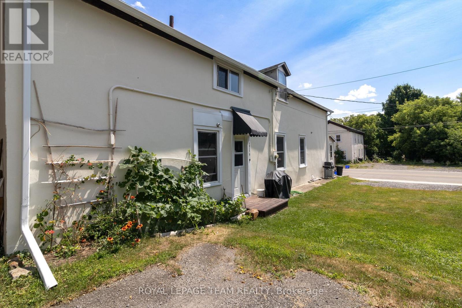Photo 6 of 122 Dibble Street E, Prescott ON
