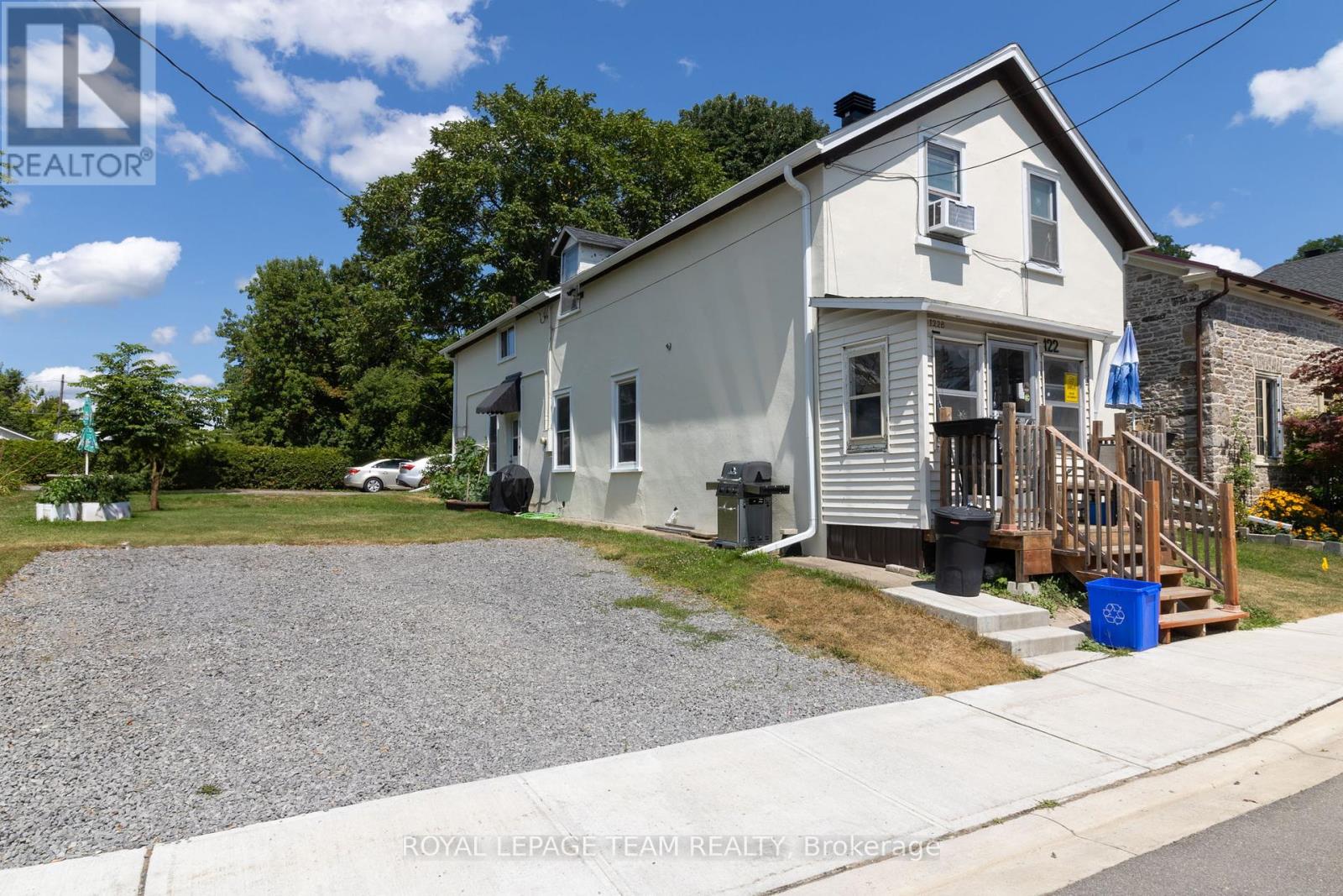 Photo 10 of 122 Dibble Street E, Prescott ON