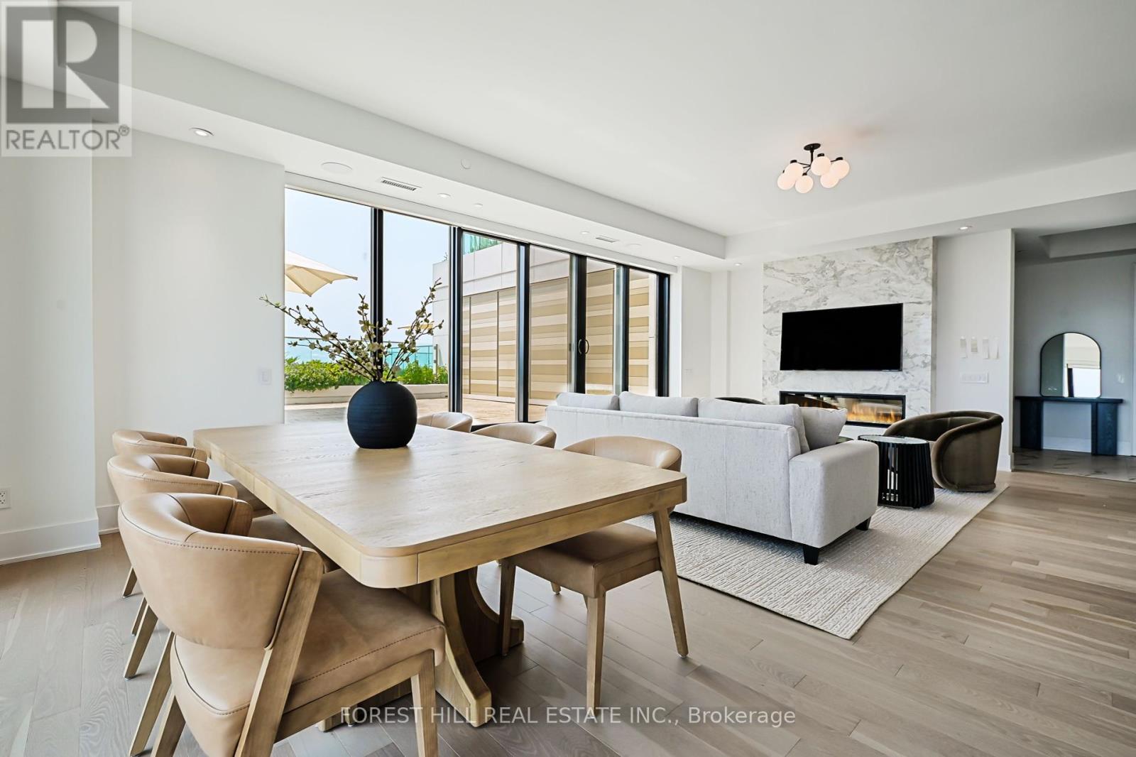 Photo 19 of Gph 18 118 Merchants Wharf, Toronto ON