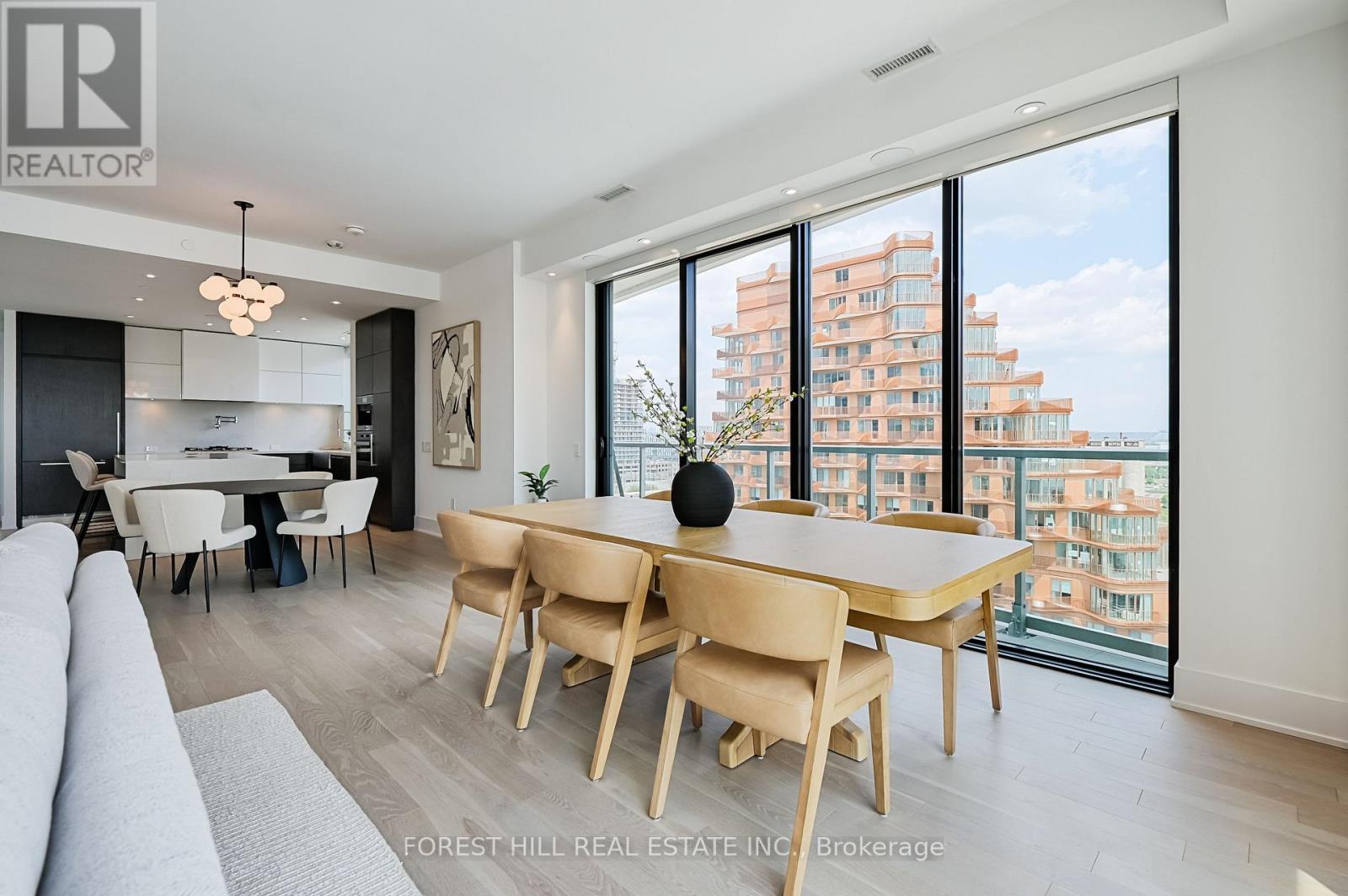 Photo 10 of Gph 18 118 Merchants Wharf, Toronto ON