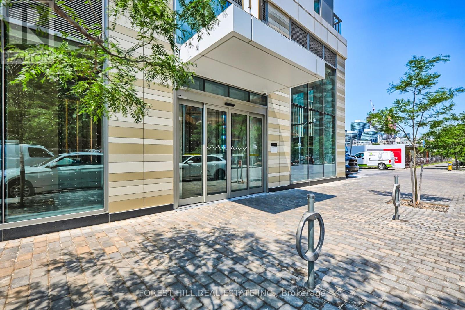 Photo 3 of Gph 18 118 Merchants Wharf, Toronto ON