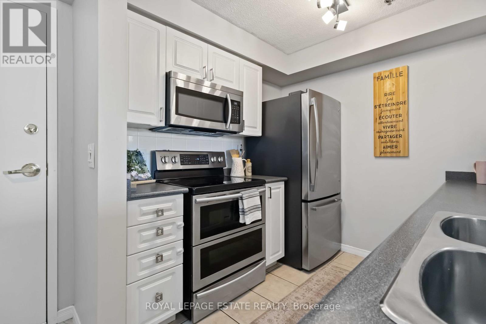 Photo 22 of 325 684 Warden Avenue, Toronto ON