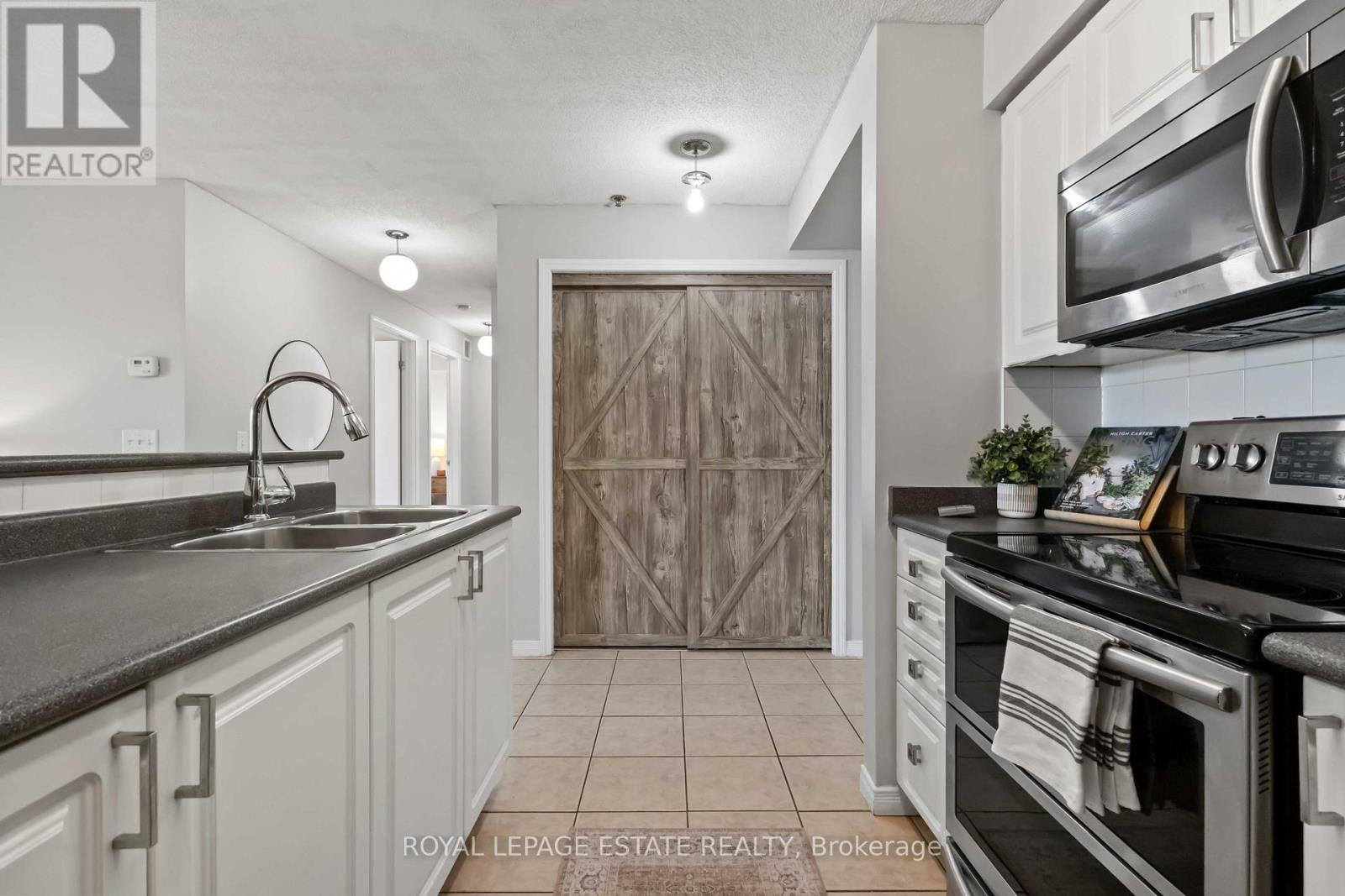 Photo 19 of 325 684 Warden Avenue, Toronto ON