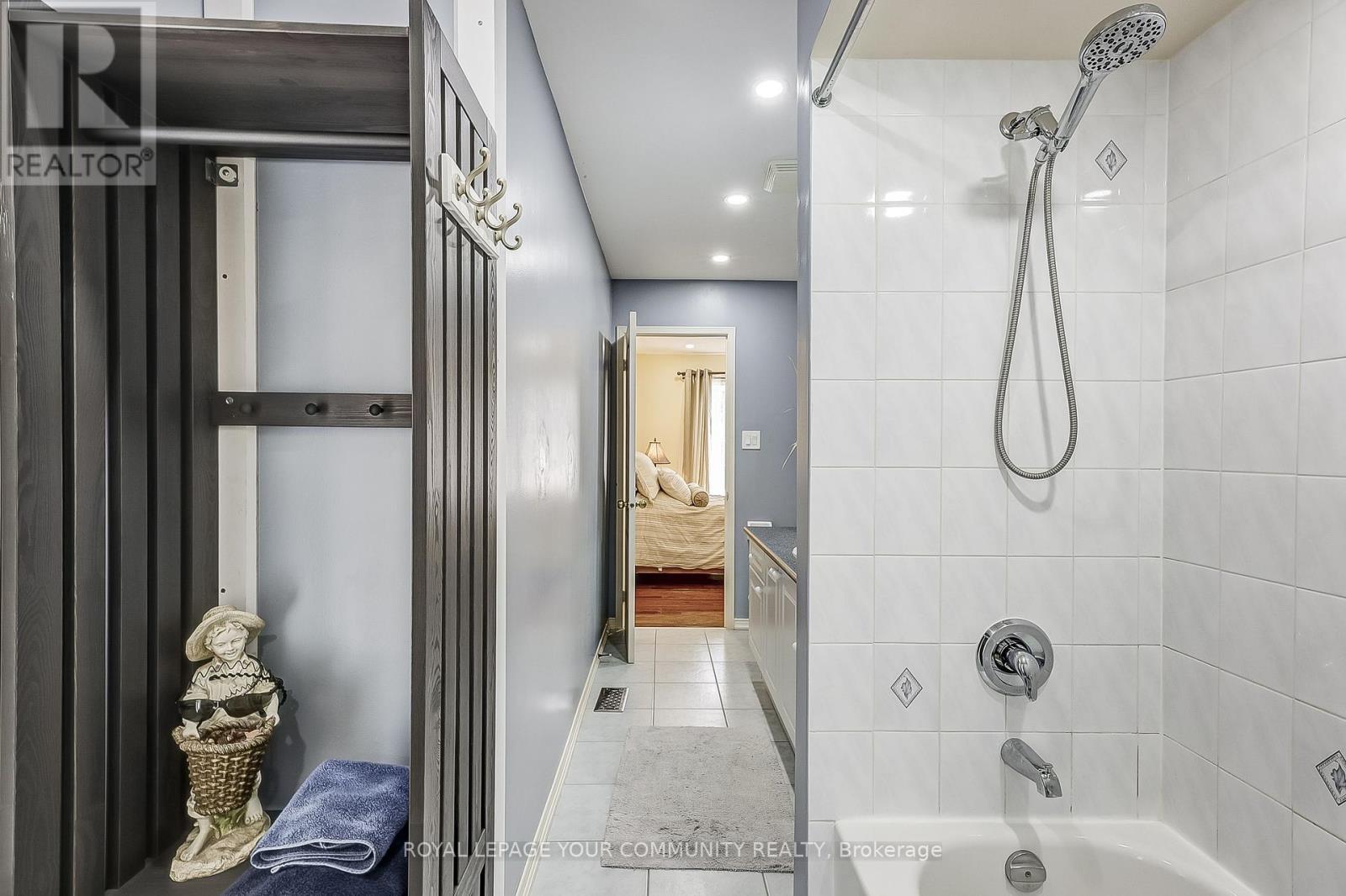 Photo 22 of 14 Poulton Avenue, Ajax ON