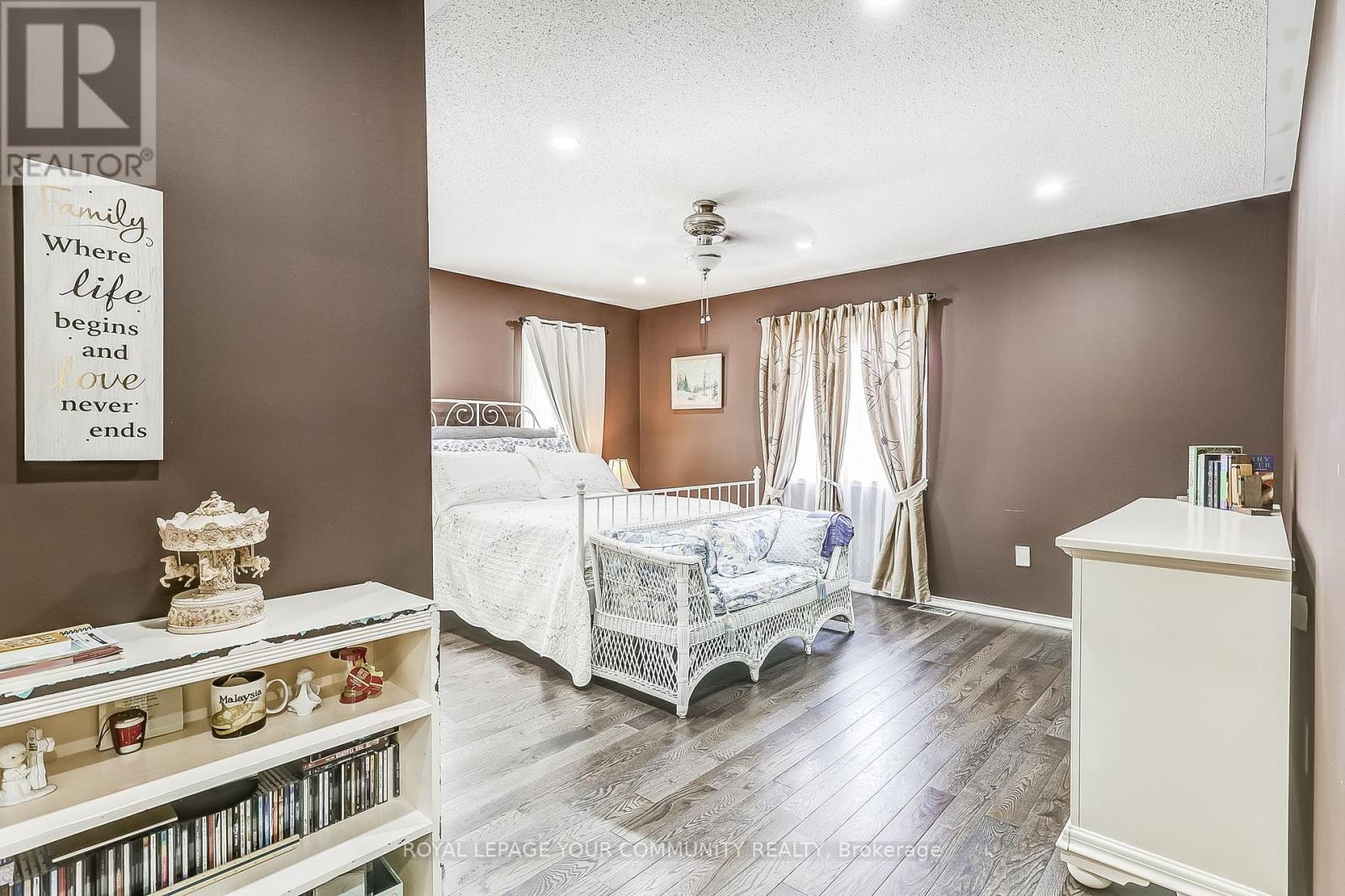 Photo 27 of 14 Poulton Avenue, Ajax ON