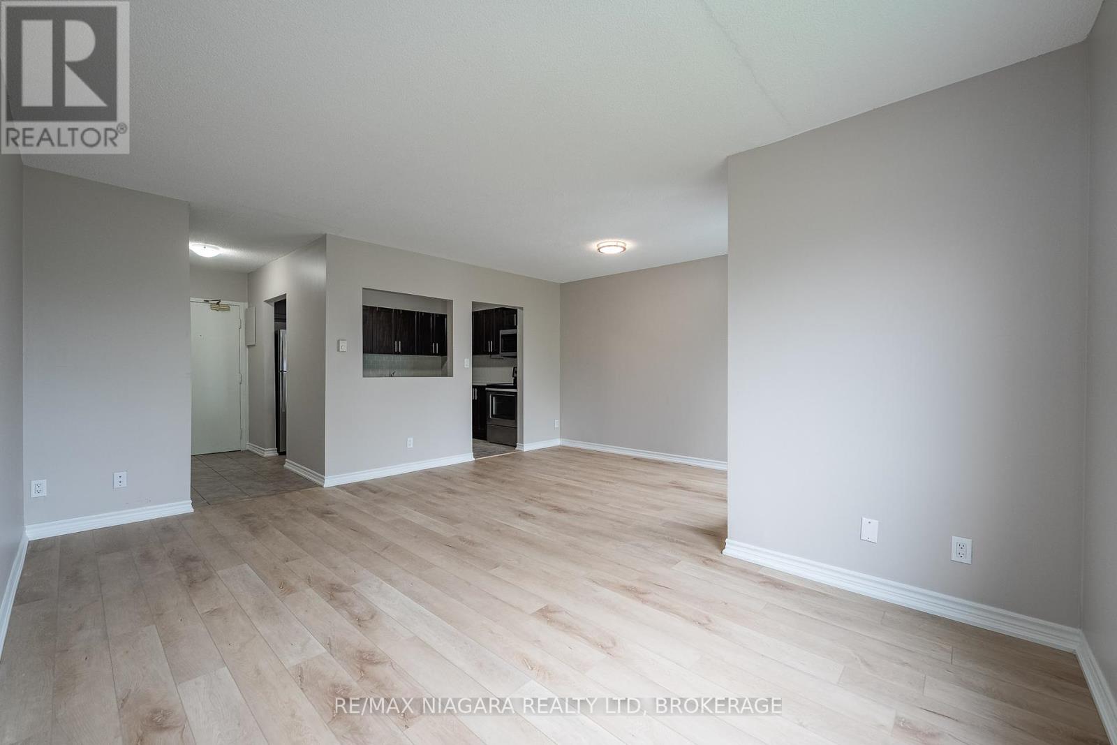 Photo 13 of 316 37 Rykert Street, St Catharines ON