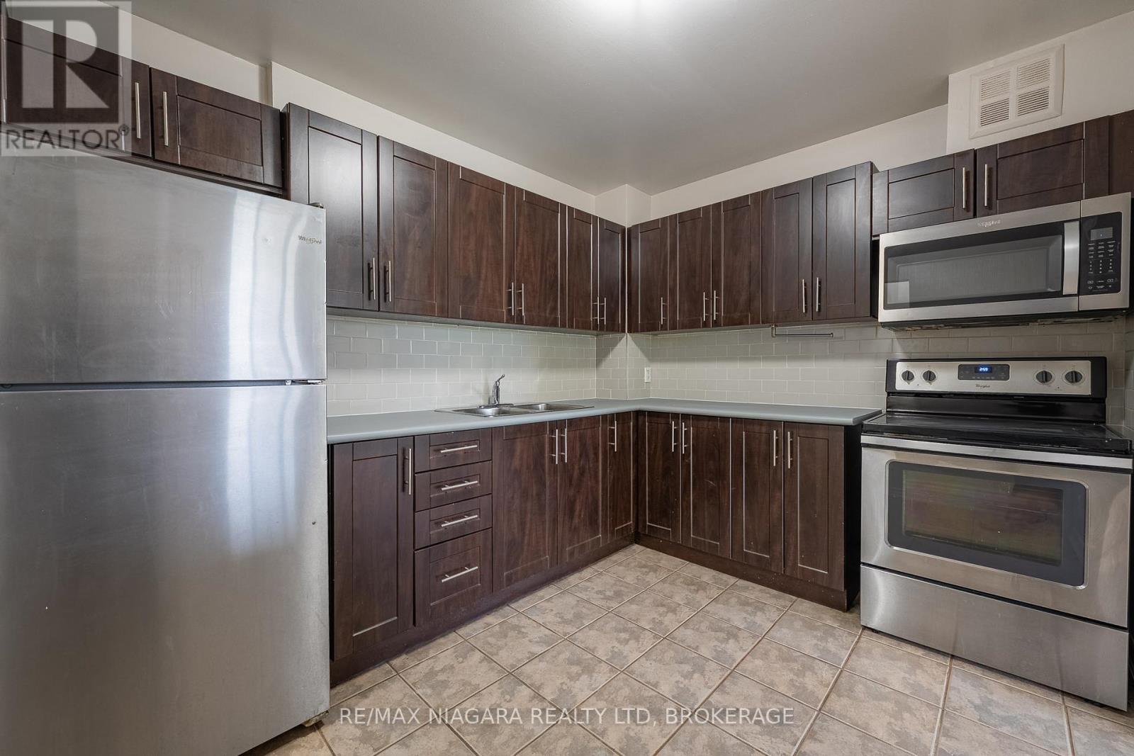 Photo 21 of 316 37 Rykert Street, St Catharines ON