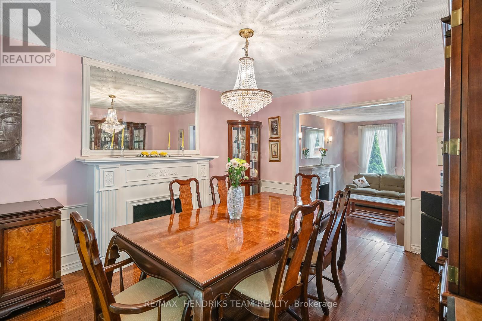 Photo 17 of 8 Sunhaven Court, Hamilton ON