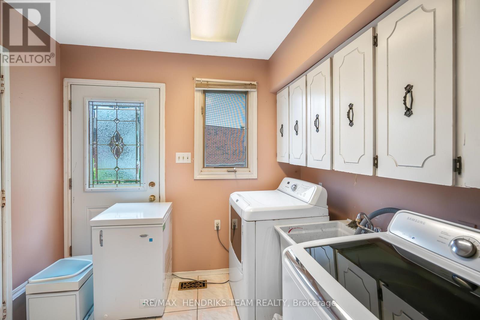 Photo 26 of 8 Sunhaven Court, Hamilton ON
