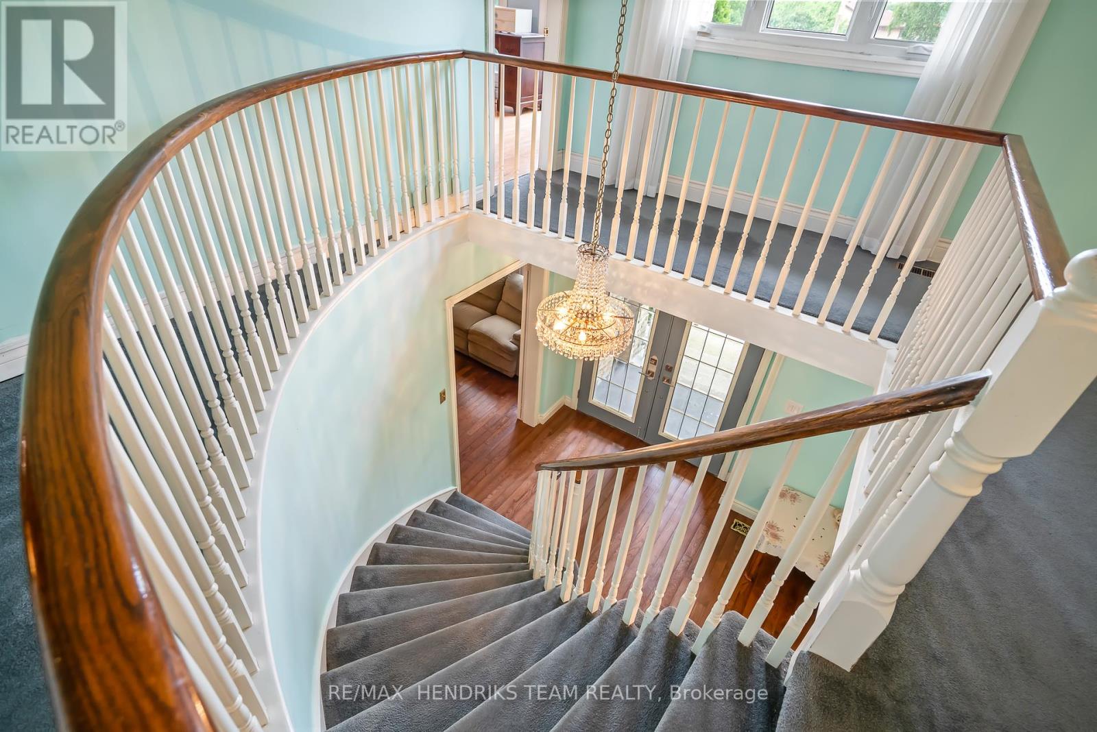 Photo 28 of 8 Sunhaven Court, Hamilton ON