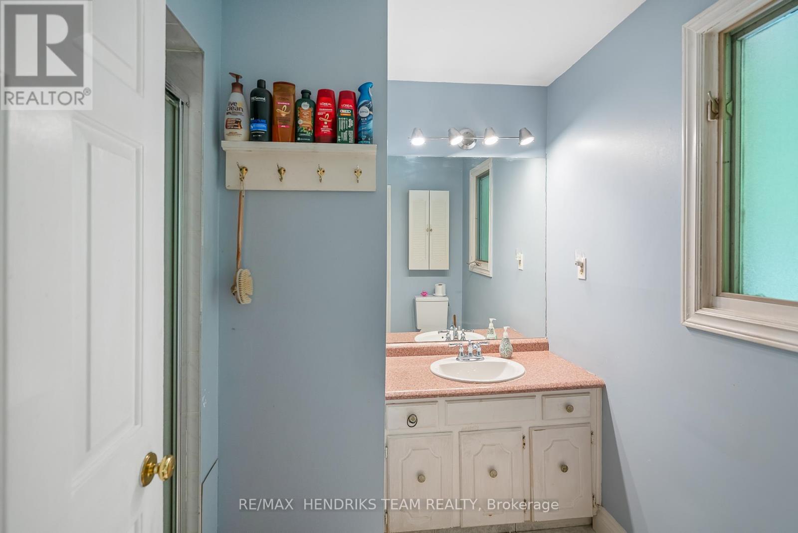Photo 34 of 8 Sunhaven Court, Hamilton ON