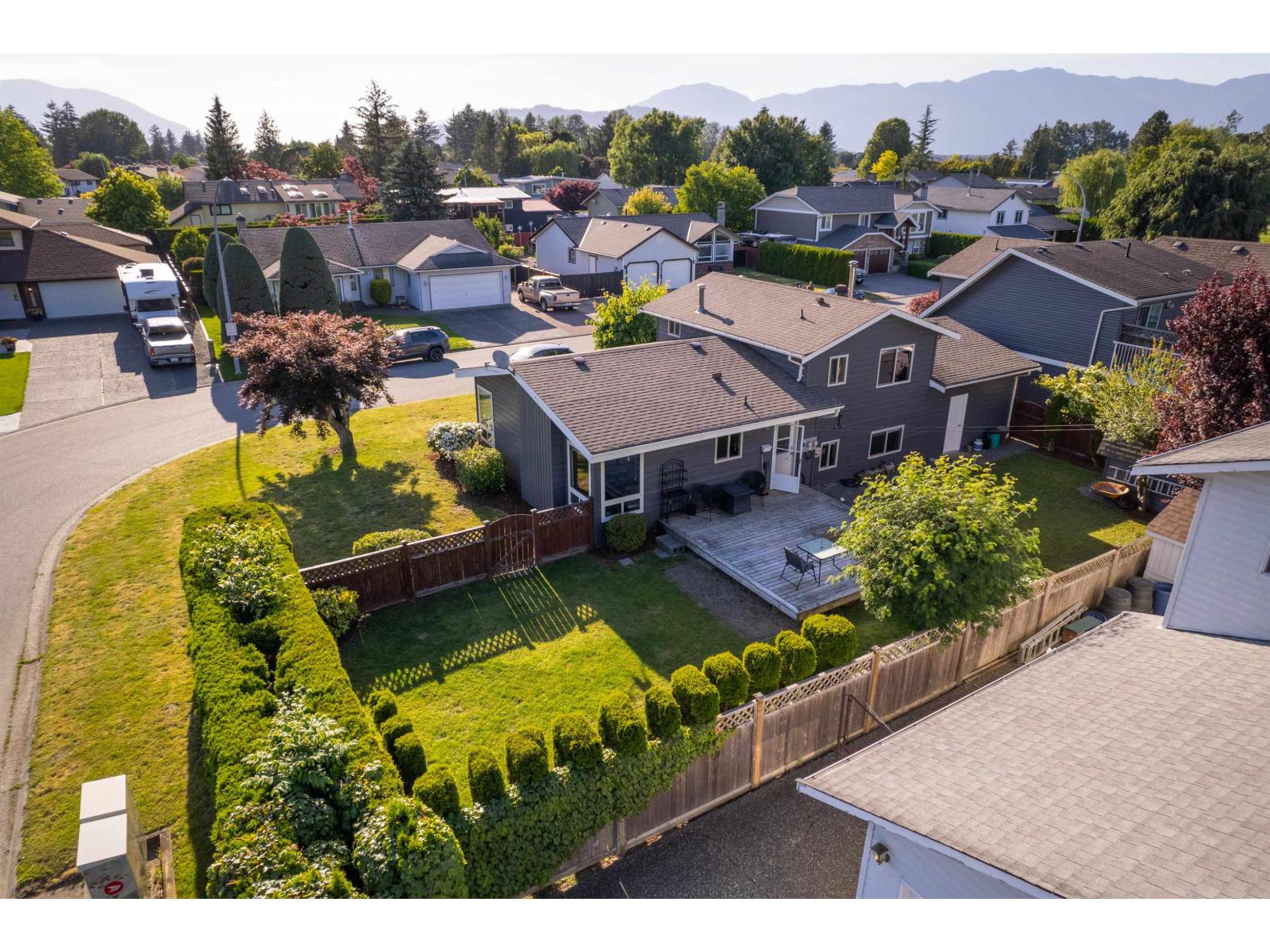 Photo 19 of 46187 Christina Drive Sardis East Vedder, Chilliwack BC