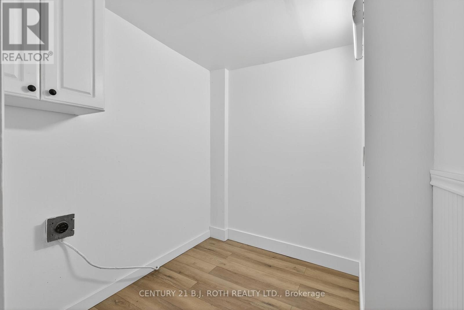 Photo 32 of 153 Laclie Street, Orillia ON