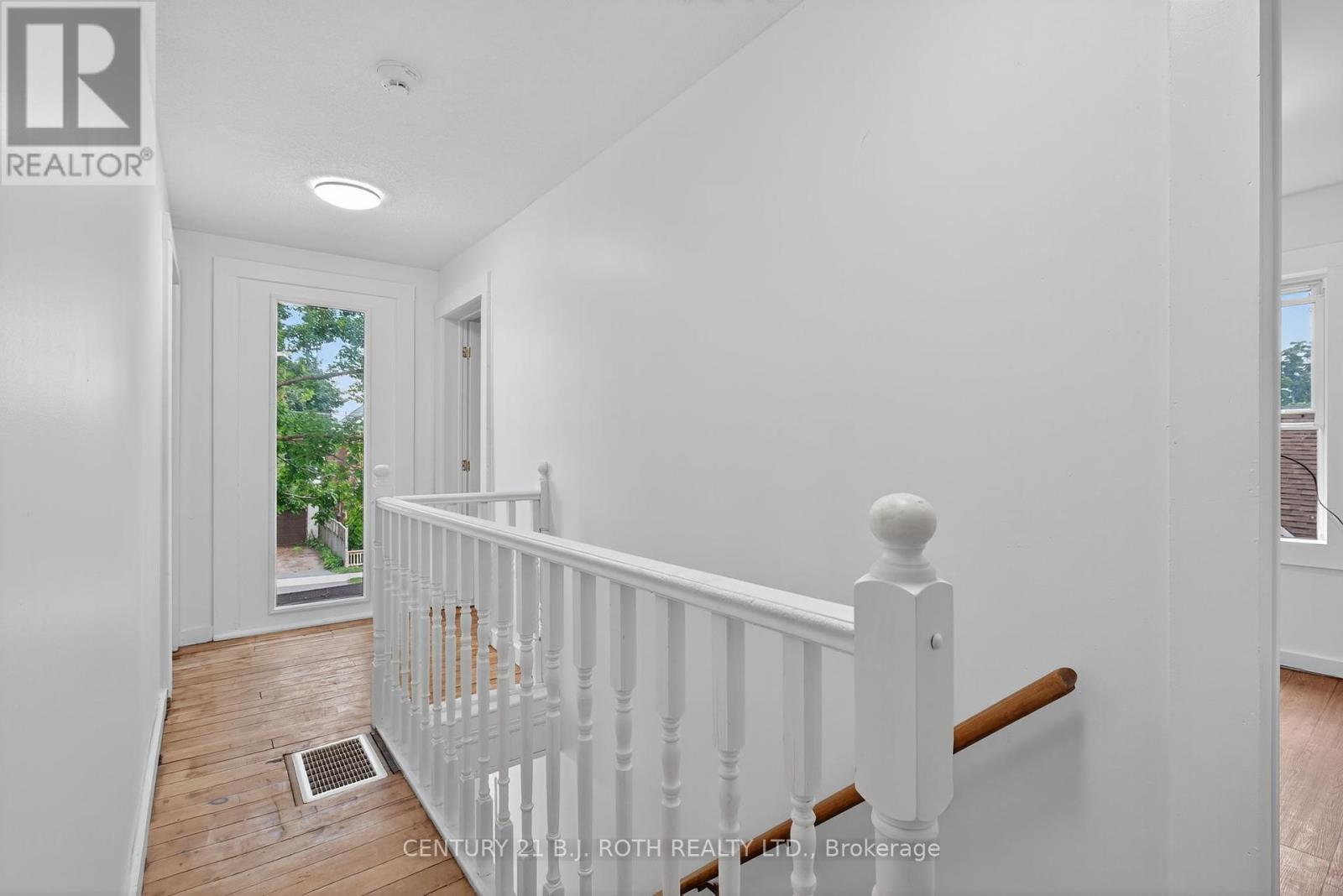 Photo 27 of 153 Laclie Street, Orillia ON