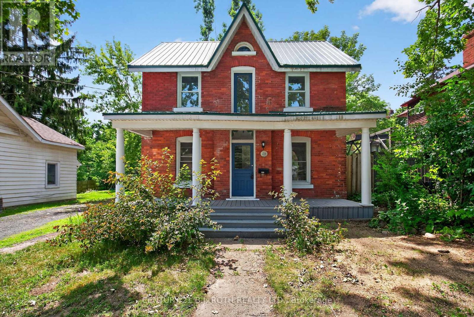 Photo 8 of 153 Laclie Street, Orillia ON