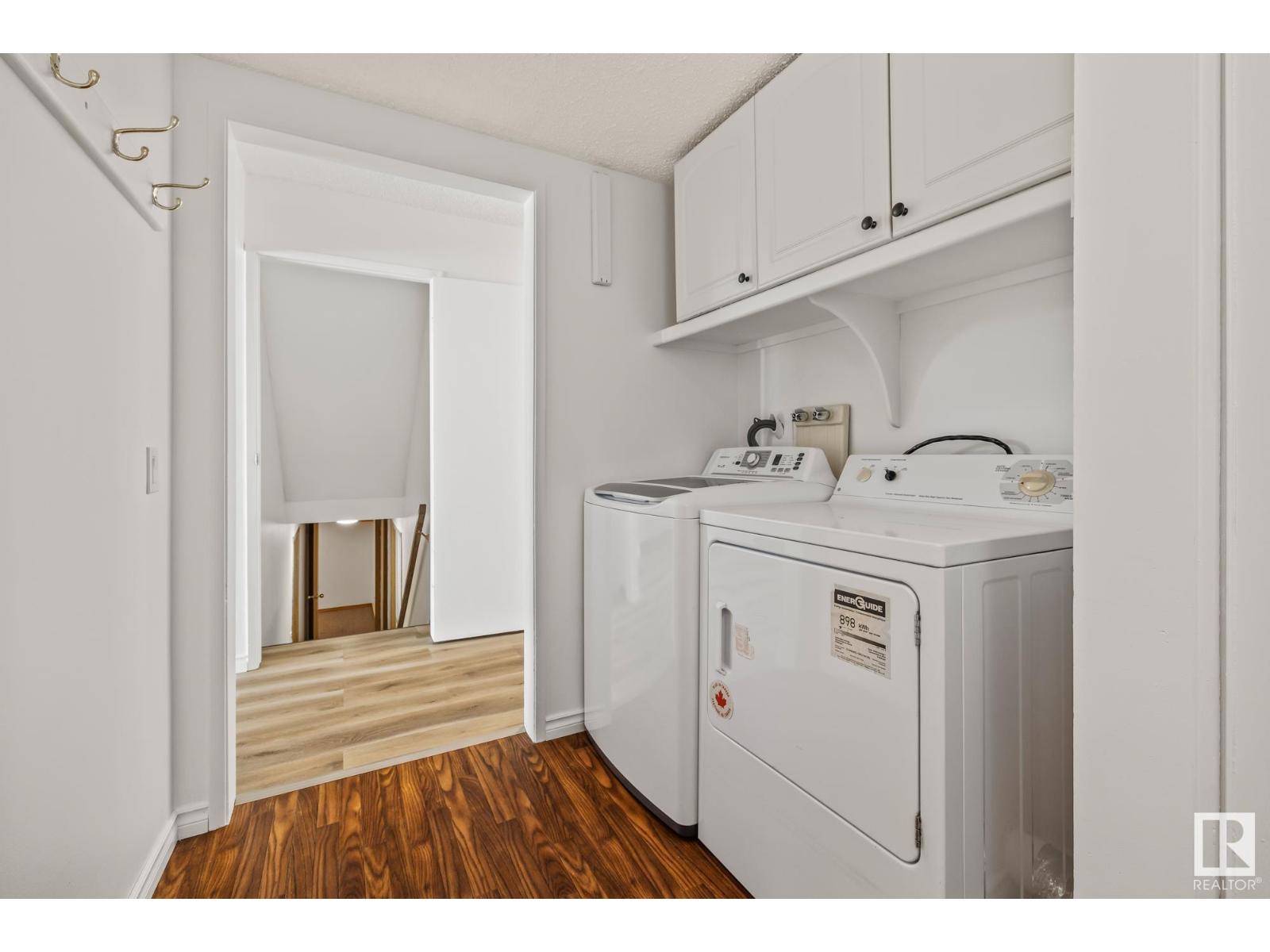 Single Family House for Sale in  BUTTERFIELD CR St. Albert 