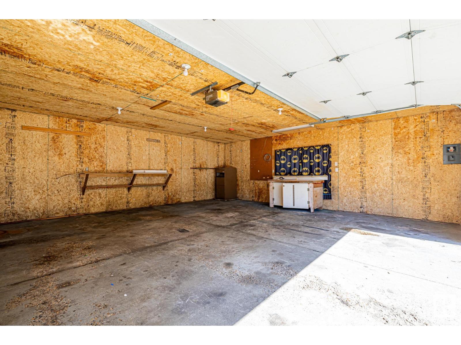 Single Family House for Sale in  BUTTERFIELD CR St. Albert 