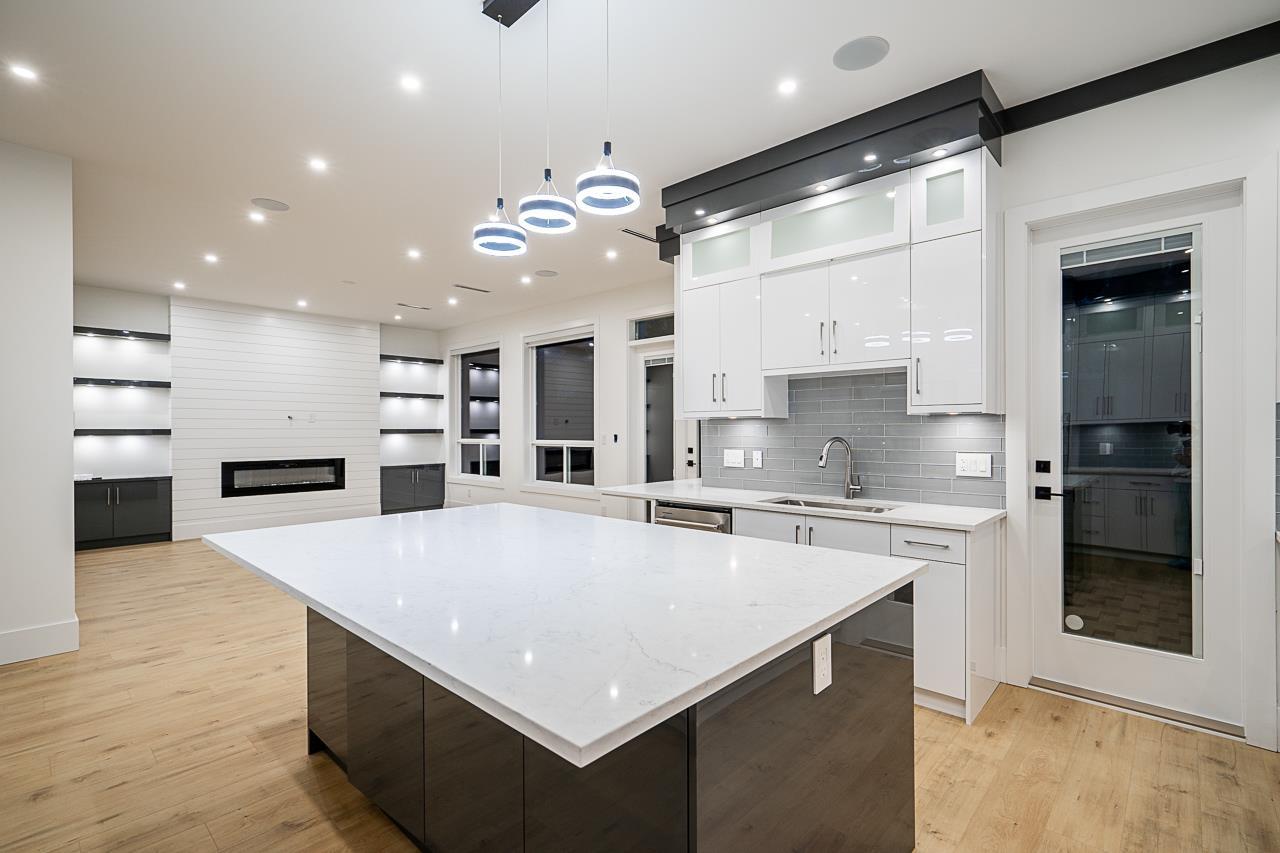 Photo 13 of 14096 113 A Avenue, Surrey BC