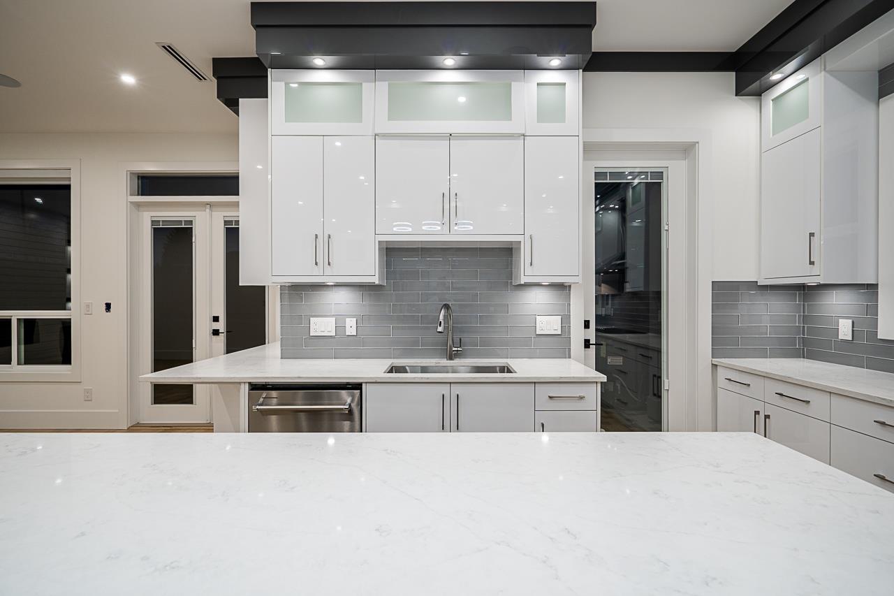 Photo 12 of 14096 113 A Avenue, Surrey BC
