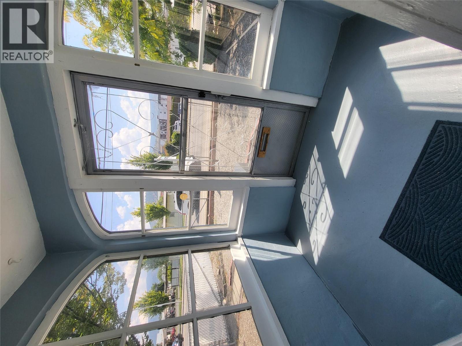 857 Main Street, Penticton