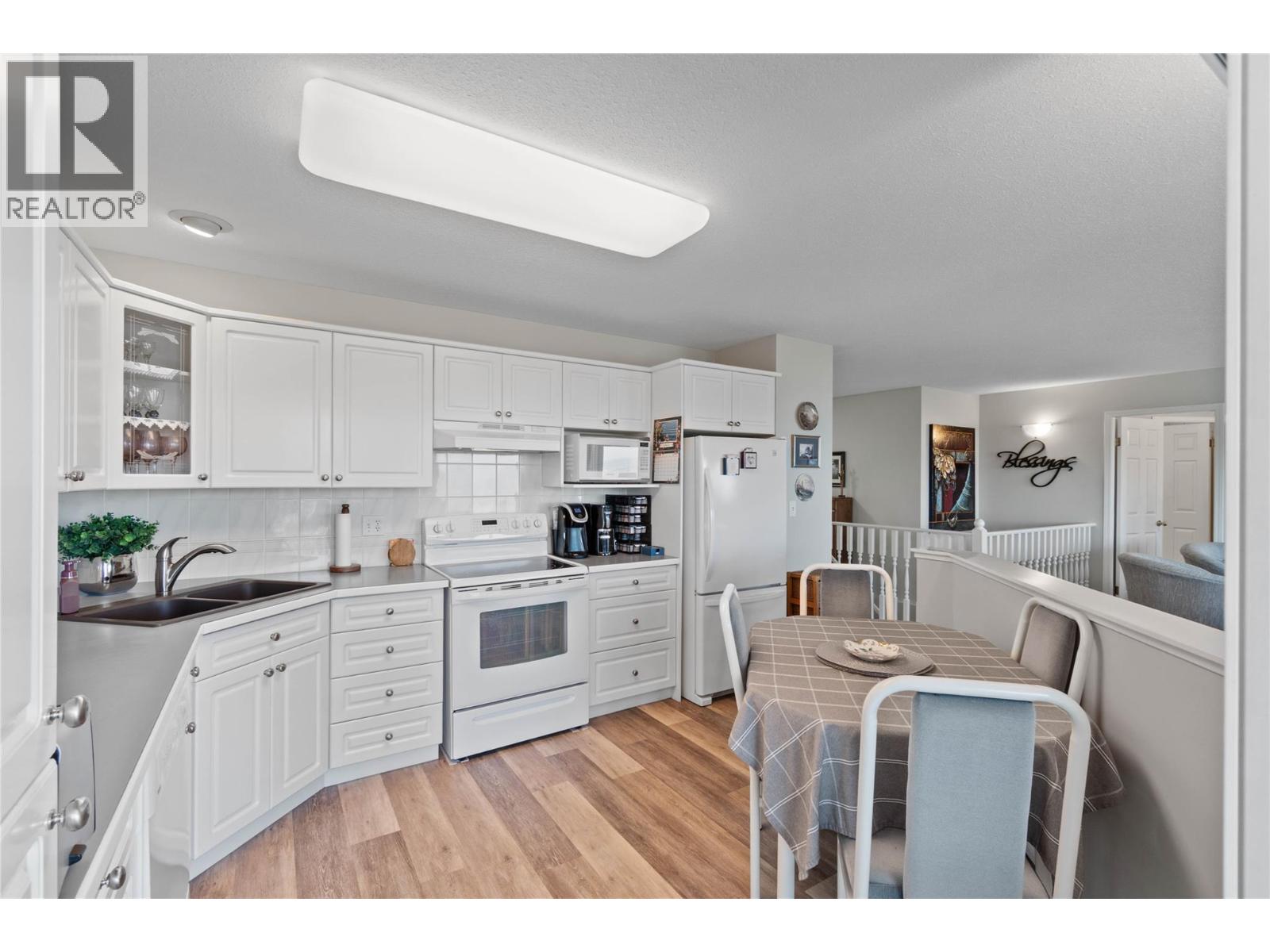 Photo 12 of 2022 Pacific Way Unit 13, Kamloops BC