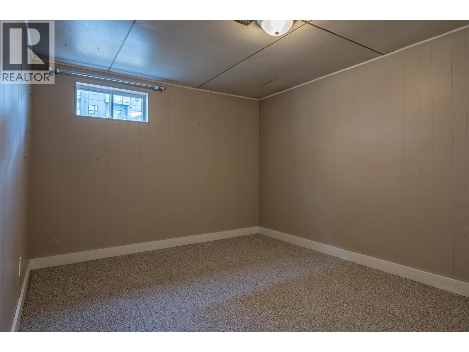 Photo 17 of 3704 40 Avenue, Vernon BC