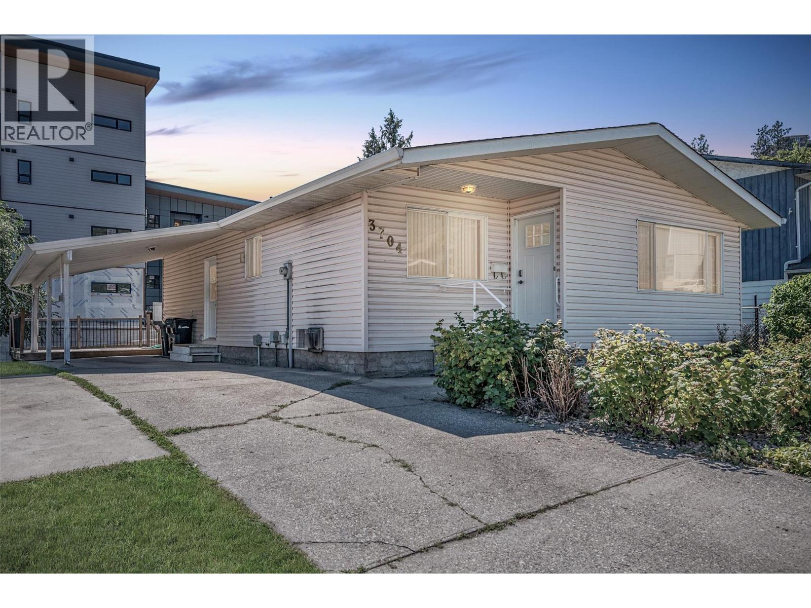 Photo 42 of 3704 40 Avenue, Vernon BC