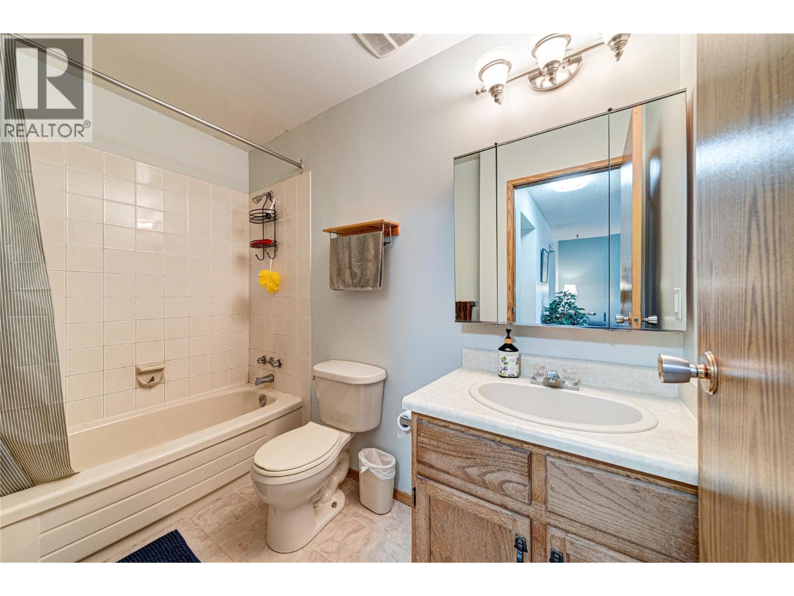 Photo 7 of 1286 Ponderosa Drive Unit 408, Sparwood BC