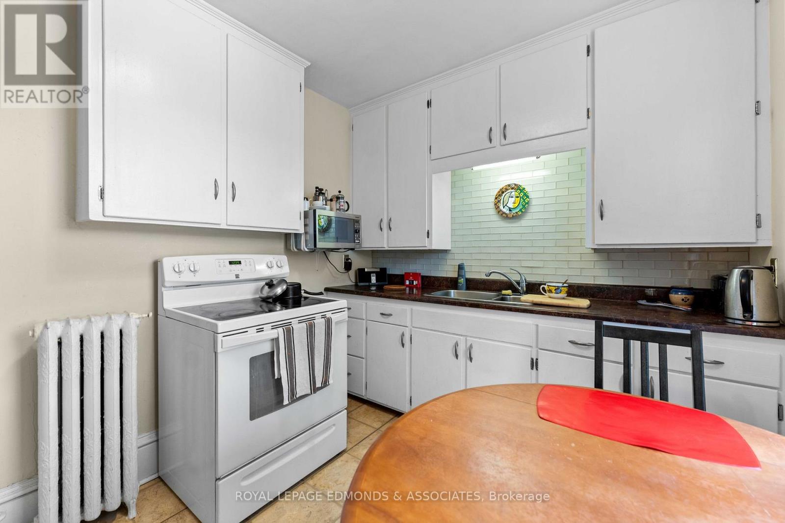 Photo 44 of 54 Isabella Street, Pembroke ON