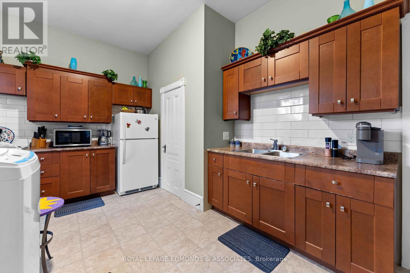 Photo 47 of 54 Isabella Street, Pembroke ON