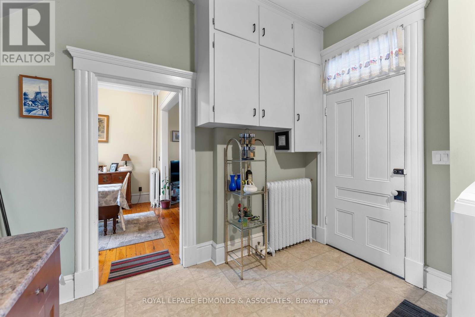 Photo 21 of 54 Isabella Street, Pembroke ON