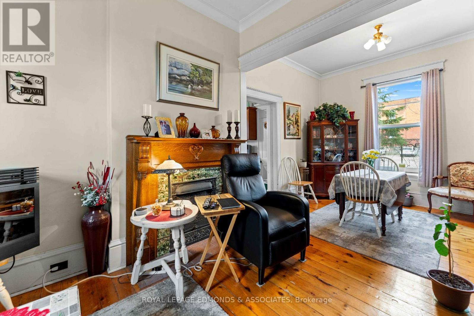 Photo 28 of 54 Isabella Street, Pembroke ON