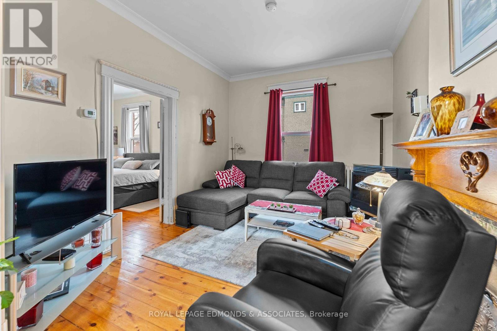 Photo 31 of 54 Isabella Street, Pembroke ON