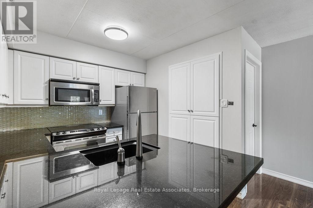 Photo 16 of 4013 Kilmer Avenue, Burlington ON