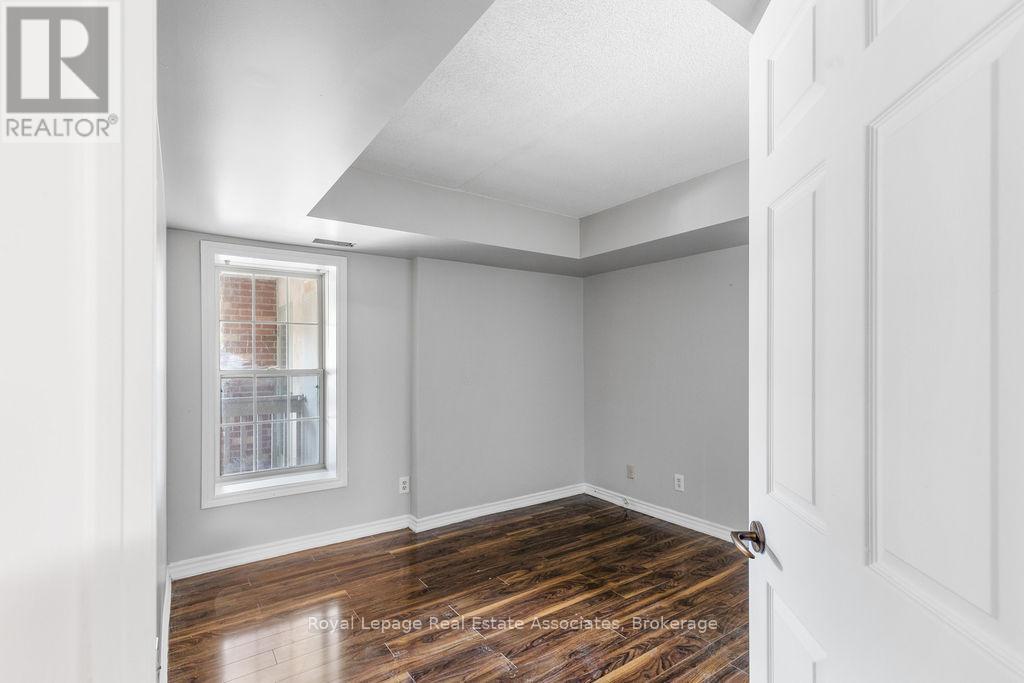 Photo 20 of 4013 Kilmer Avenue, Burlington ON