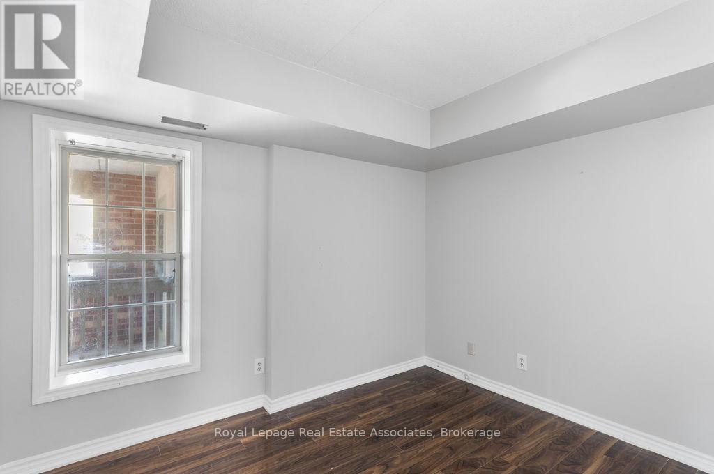 Photo 21 of 4013 Kilmer Avenue, Burlington ON